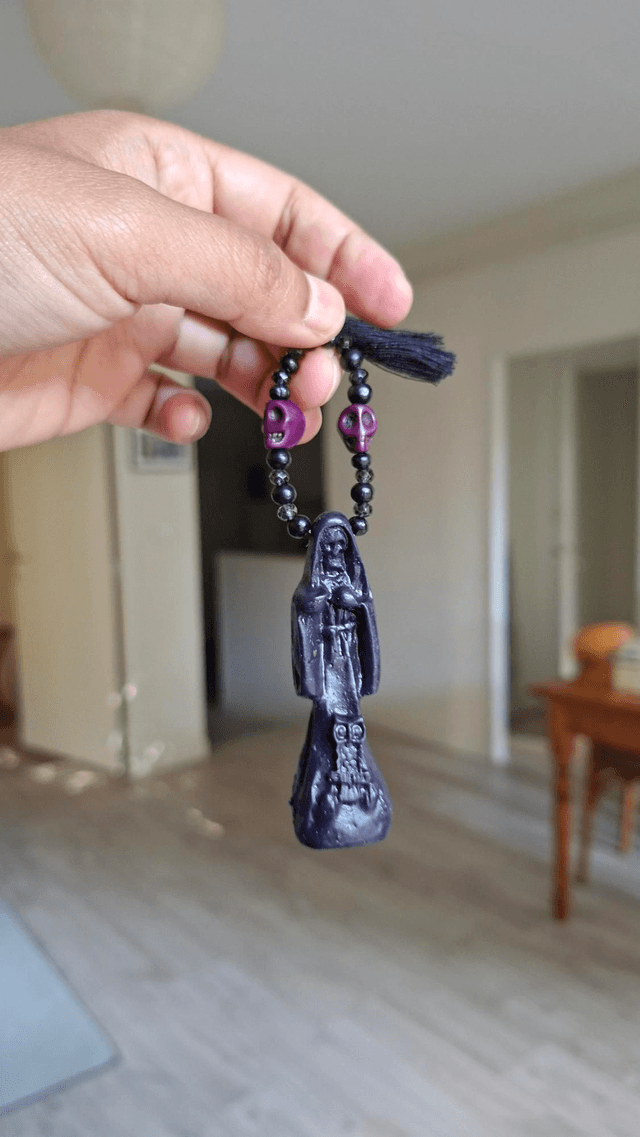 Statuette Santa Muerte à suspendre