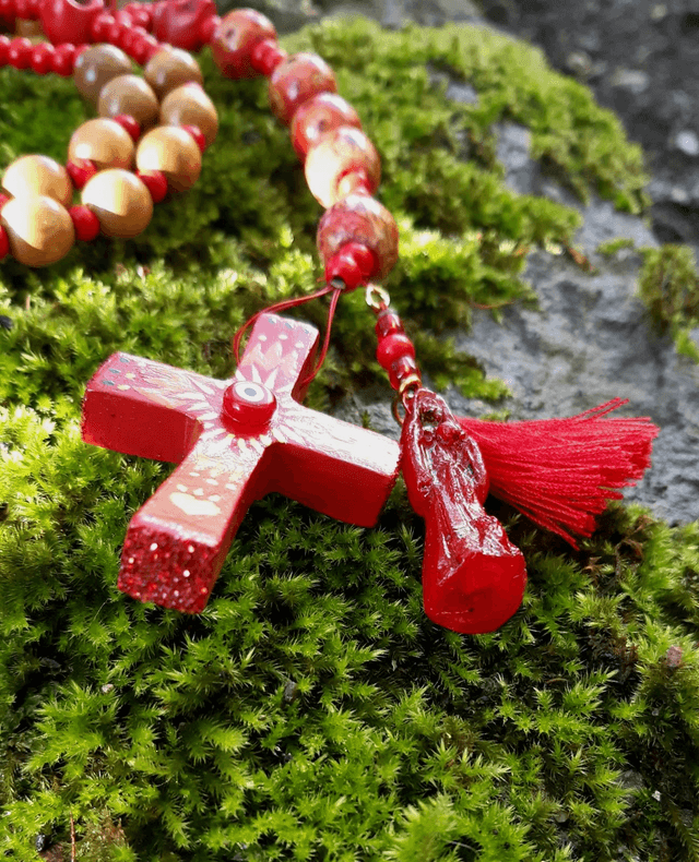 Chapelet Santa Muerte roja