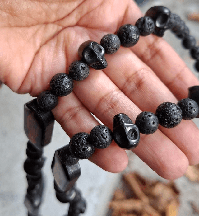 Collier Santa Muerte noir