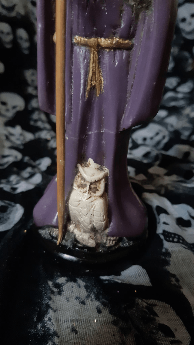 Statuette Santa Muerte violette 15cm