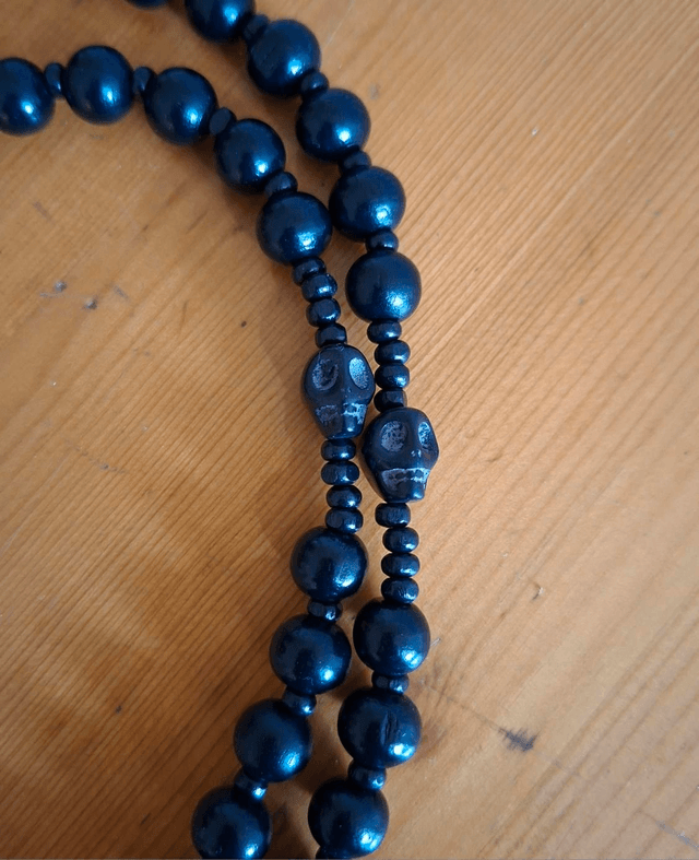 Chapelet Santa Muerte noir