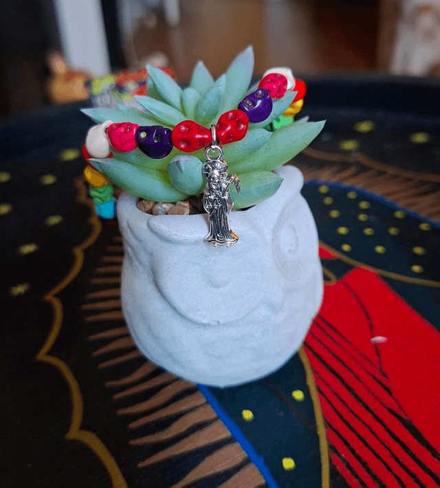 Bracelet Santa Muerte multicolore fleur noire