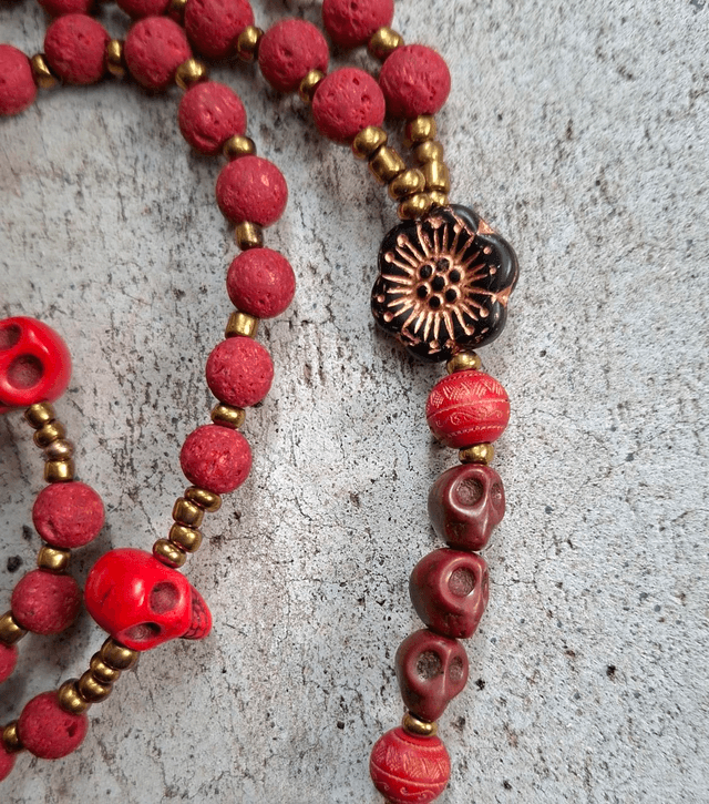 Chapelet Santa Muerte rouge 