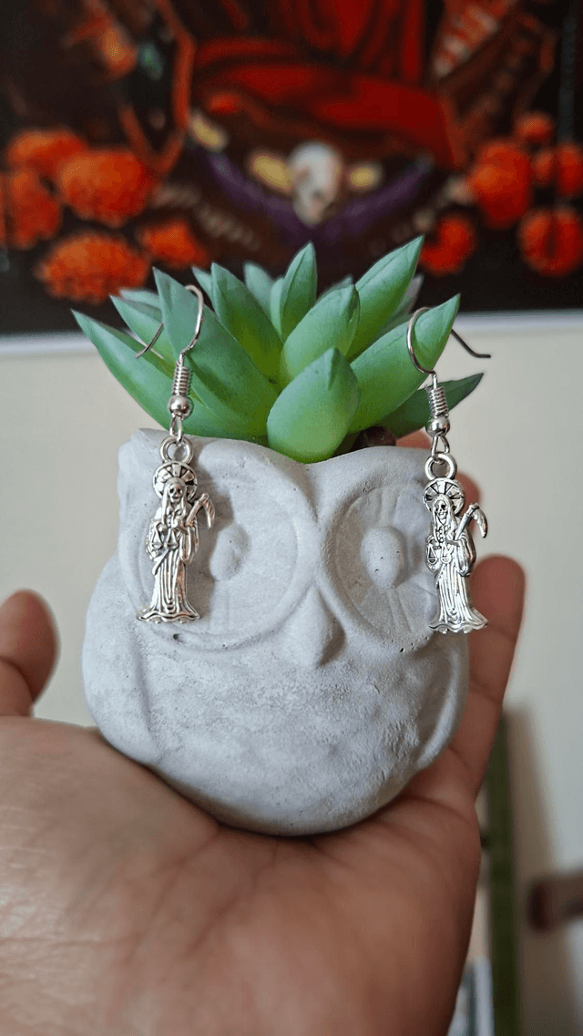 Boucle d'oreilles Santa Muerte argentées