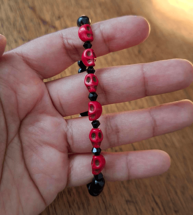 Bracelet Santa Muerte noir/rouge