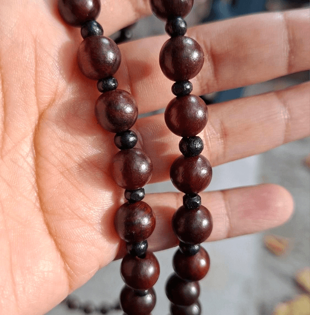 Chapelet Santa Muerte rouge