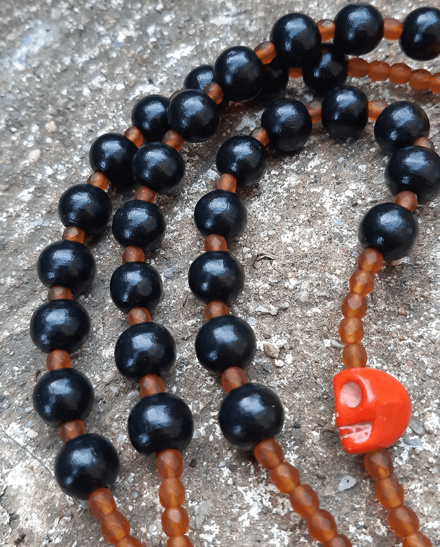 Chapelet Santa Muerte ambré