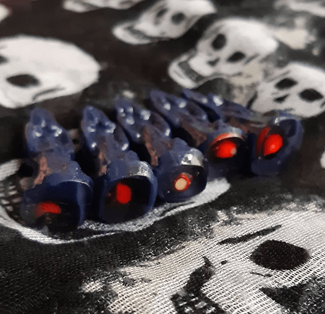 Mini santitas violettes/mauves 3cm