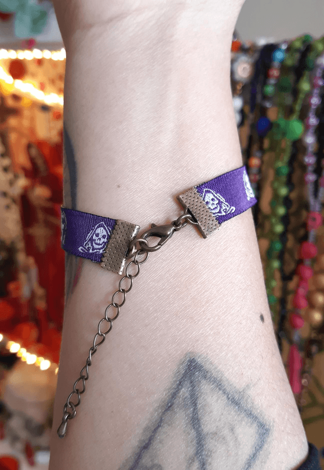 Bracelet tissus Santa Muerte violet/doré