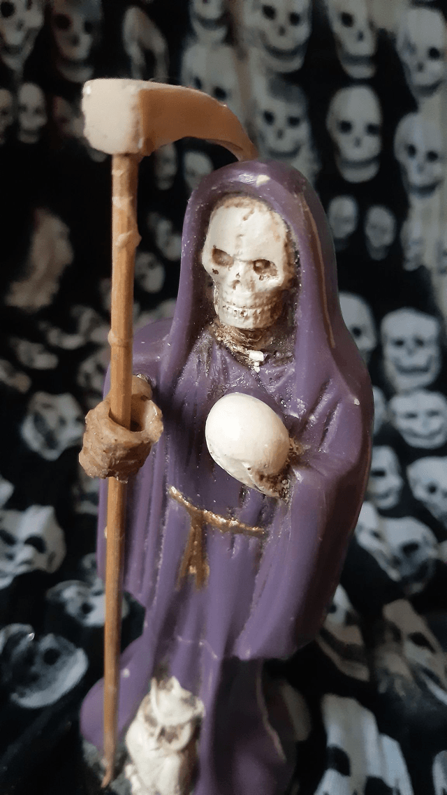 Statuette Santa Muerte violette 15cm