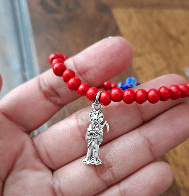 Bracelet Santa Muerte rouge, croix chrétienne bleue milfiori