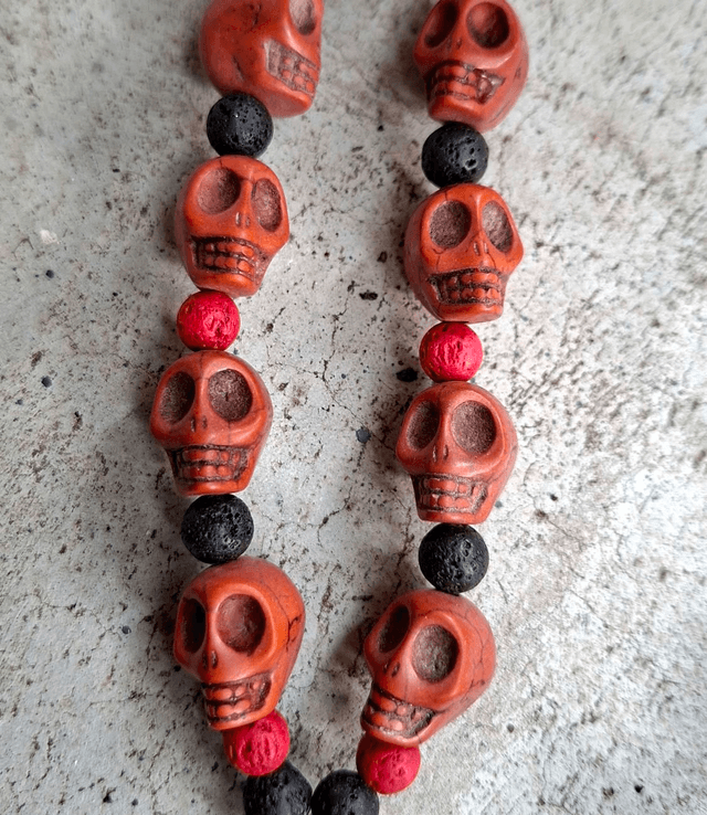 Collier Santa Muerte marron