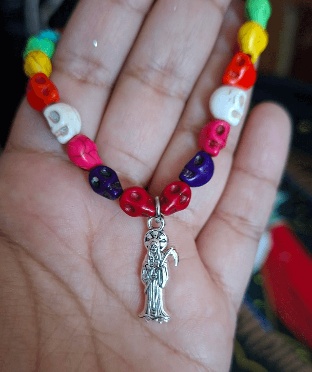 Bracelet Santa Muerte multicolore fleur noire