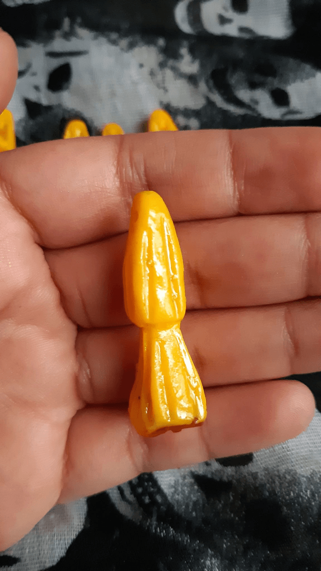 Mini stantitas jaunes 3cm