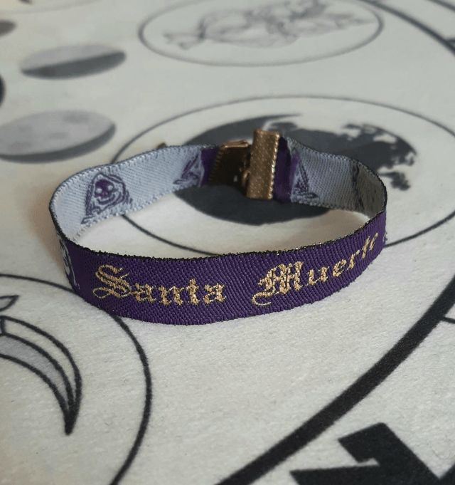 Bracelet tissus Santa Muerte violet/doré