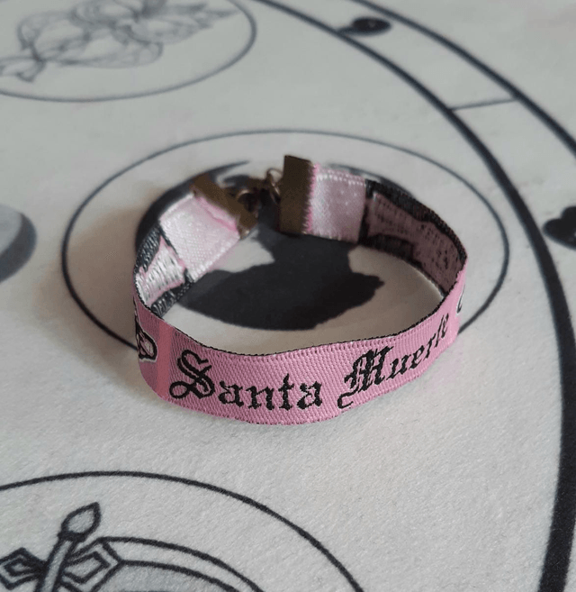 Bracelet tissus Santa Muerte rose