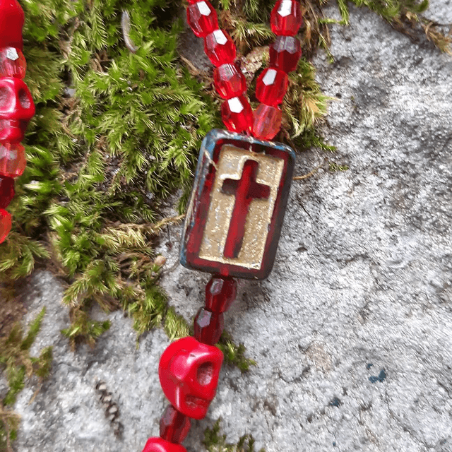 Chapelet Santa Muerte roja