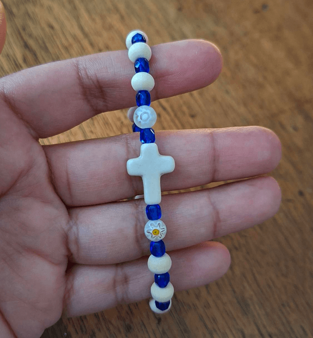 Bracelet Santa Muerte bleu/blanc croix chrétienne