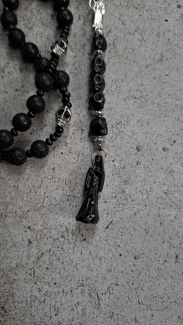 Chapelet Santa Muerte noir
