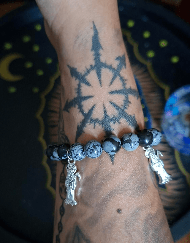 Bracelet Santa Muerte gris/noir
