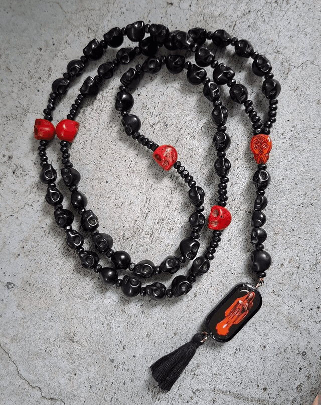 Chapelet Santa Muerte rouge/noir